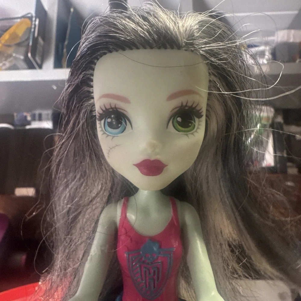 Monster High Frankie Stein Doll Cheerleader Ghoul Spirit